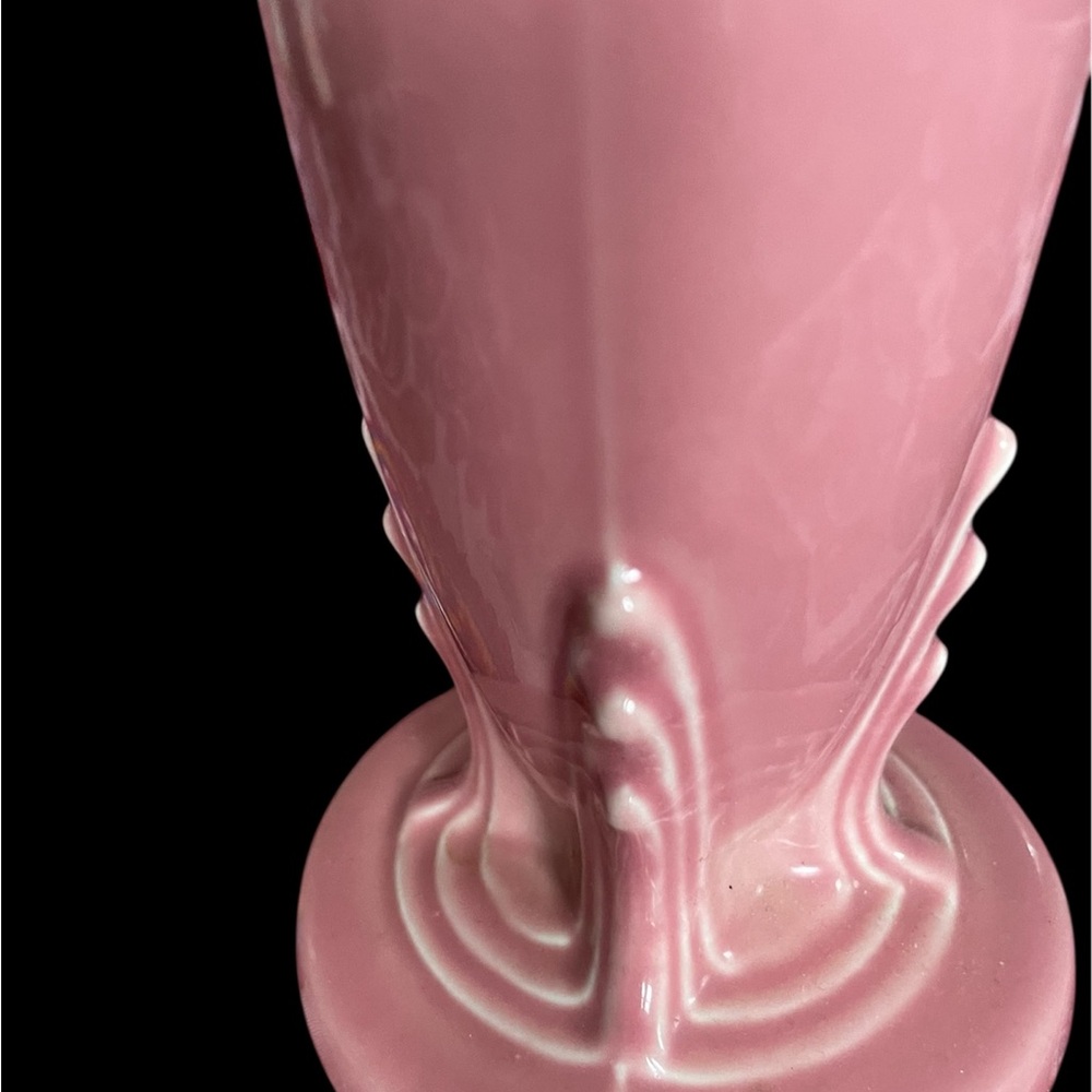 Elegant Pink Ceramic Vase - Picture 2 of 4